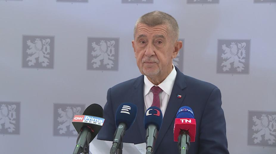 Babiš vyrazil na konferenci o Ukrajině. Chceme se zapojit do obnovy, řekl