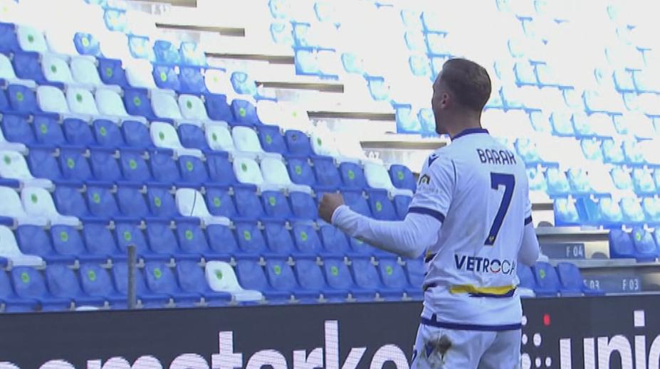 Víkendové sestřihy: Schick se opět trefil, Barák sestřelil Sassuolo hattrickem