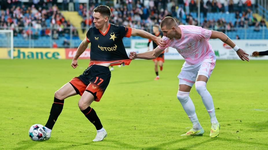 Slavia si proti outsiderovi zahrávala s ohněm. O vítězství se strachovala až do konce