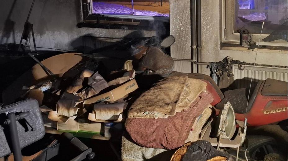 V domě s pečovatelskou službou vypukl požár. Jednoho člověka se nepodařilo zachránit