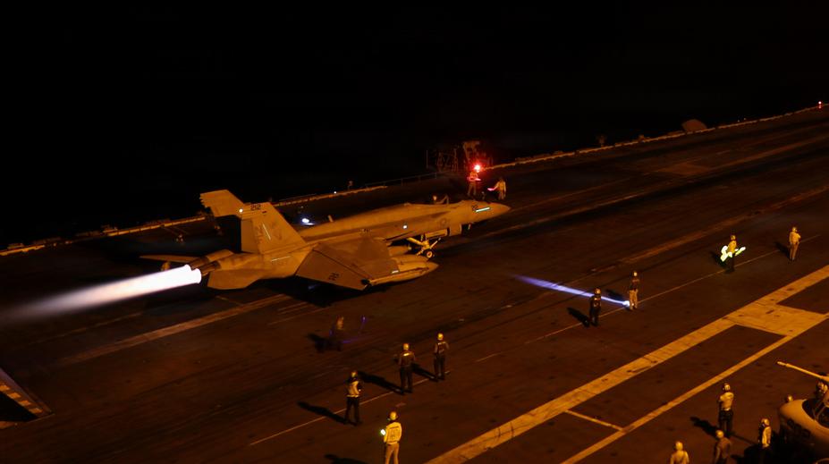 Američané obnovili útoky na Írán. Bombardovali strategický ostrov