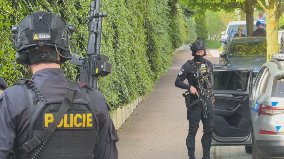Policejní zásah v Praze: Oznamovatelka si ozbrojeného muže zřejmě vymyslela