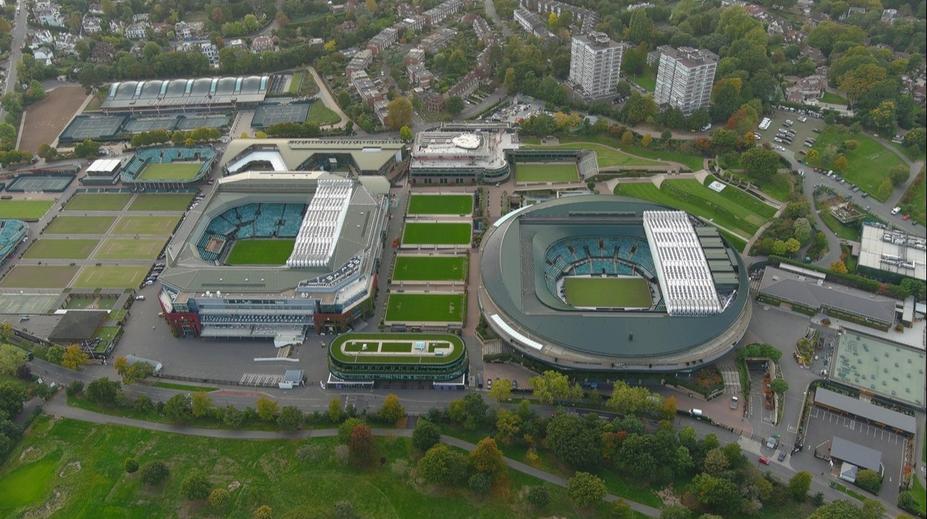 Páry souložily na Wimbledonu v tiché místnosti. Ta bude teď pod dohledem
