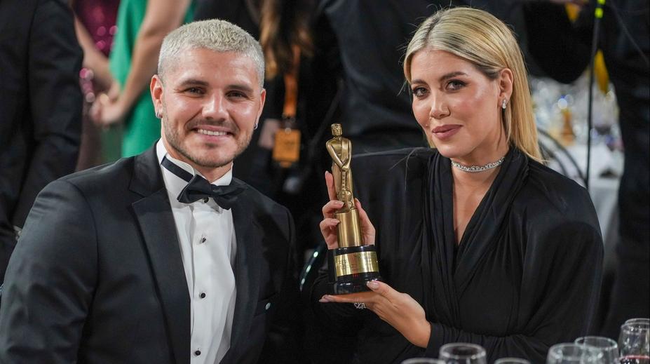 Manželka Icardiho si nedala pozor. Kromě fotky dětí ukázala i prsa