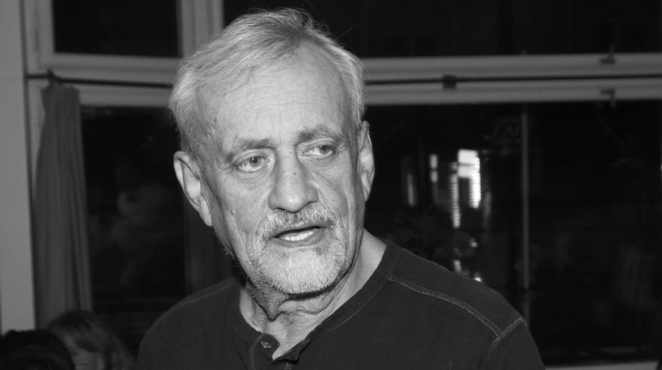 Dojemné loučení s Richardem Tesaříkem (†80). Slzy v očích měli i drsní rockeři