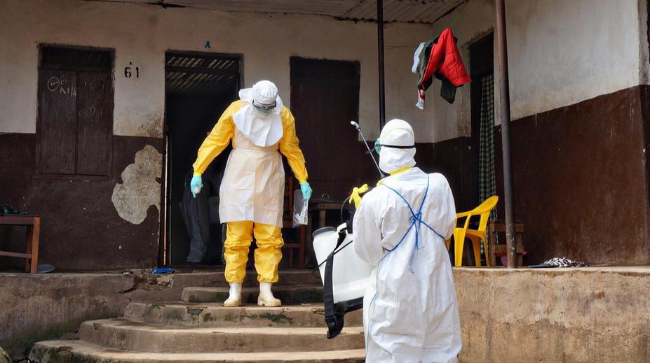 Ebolu se nedaří dostat pod kontrolu. Bude to nejhorší epidemie v historii, tvrdí WHO