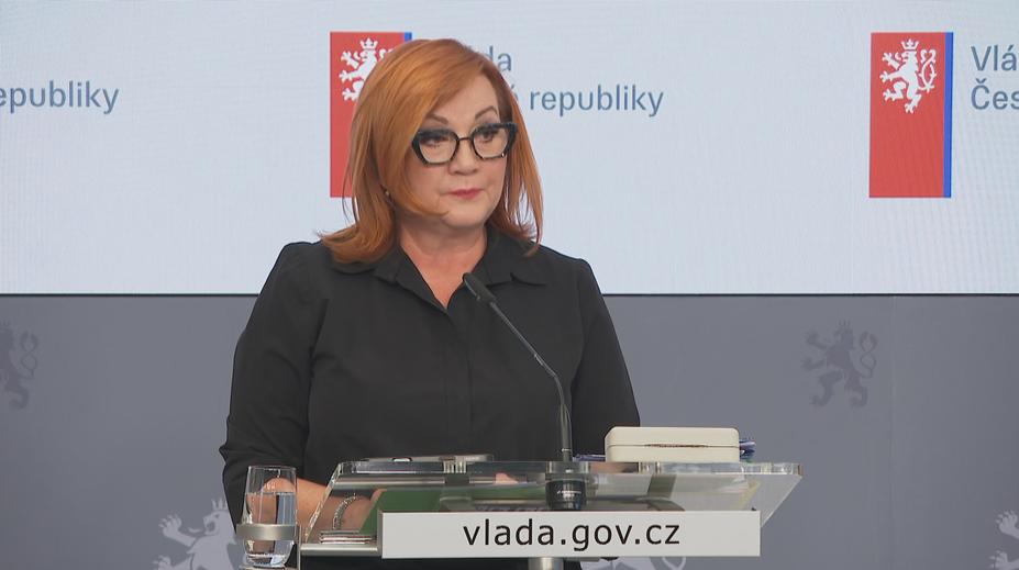 Vláda schválila nová pravidla penzijního spoření. Mladé lidi čeká velká změna