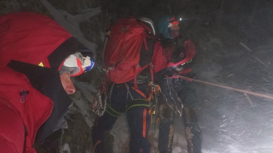 VIDEO: Drsné podmínky záchrany dvou žen v Tatrách. Jedna byla Česka