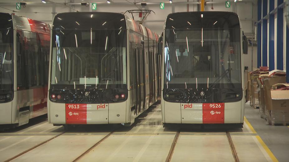 Praha kupuje další moderní tramvaje. Jsou automaticky klimatizované