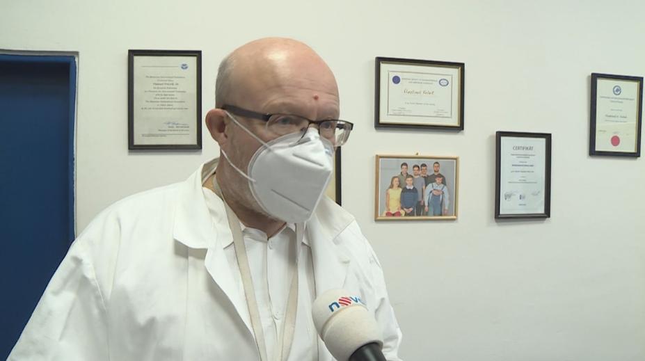 Systém PES má trhliny, míní opozice. Nelíbí se jí ani prodloužení nouzového stavu
