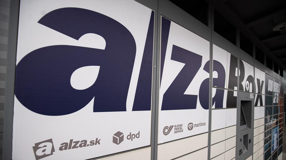 Zákazníci Alzy zuří. E-shop náhle zrušil jejich objednávky, do boxů se nedostali