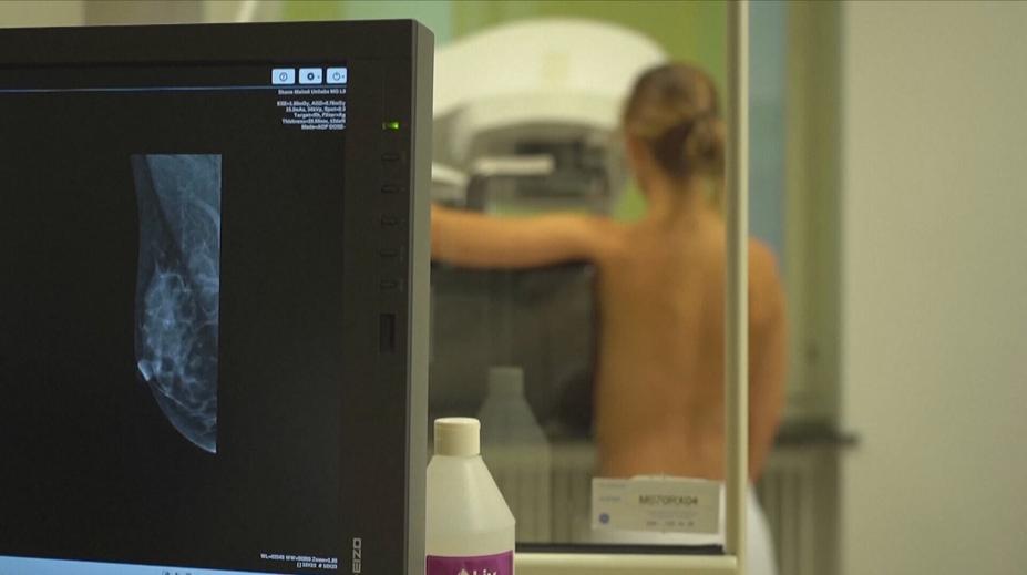 Mladí lidé si některá preventivní vyšetření platí sami. Přesto na ně čekají měsíce