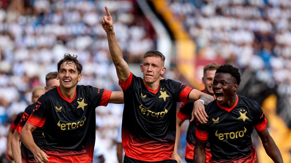 Slavia opět nadělovala, odnesl to Baník. Plzeň ani napodruhé nevyhrála