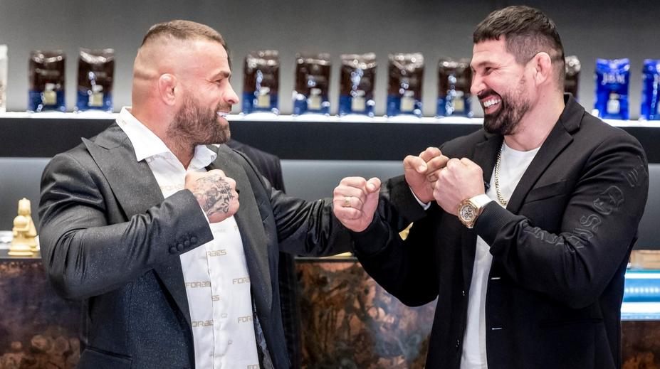 Vémola láká na Odvetu století. S Véghem napodobili Messiho s Ronaldem