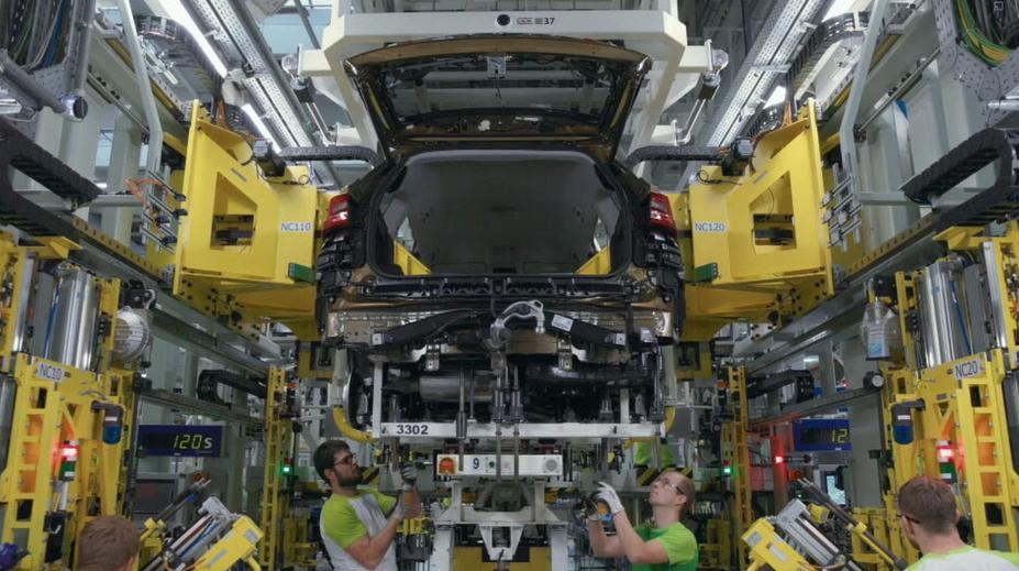 ANKETA: Automobilový průmysl prošel řadou změn. Hlasujte, jaká se vás dotkla nejvíce