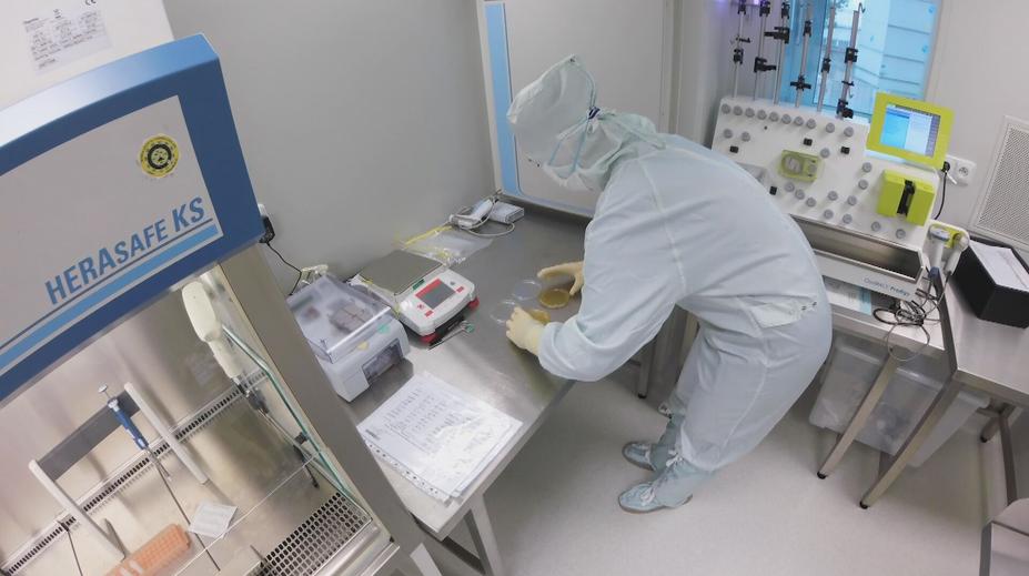 Lékem na rakovinu můžou být smrtící roboti. Běžným okem je ani neuvidíte