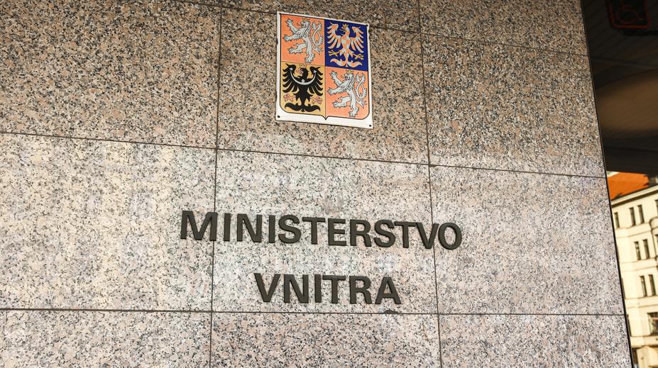 Vládní úřad odsouzený právník nepovede. Vnitro vybralo jiného kandidáta