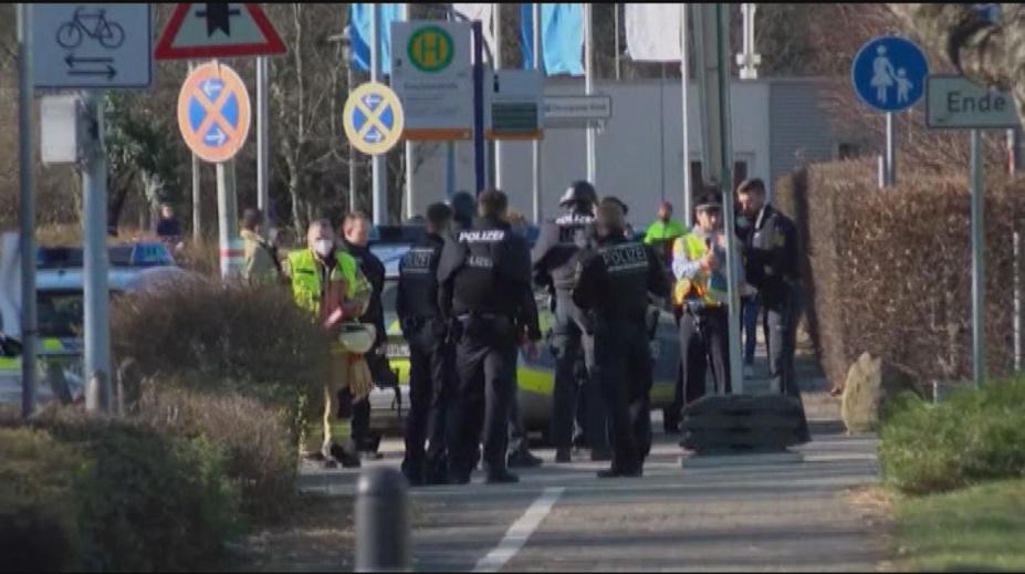Na univerzitě v Německu se střílelo. Jeden ze zraněných zemřel