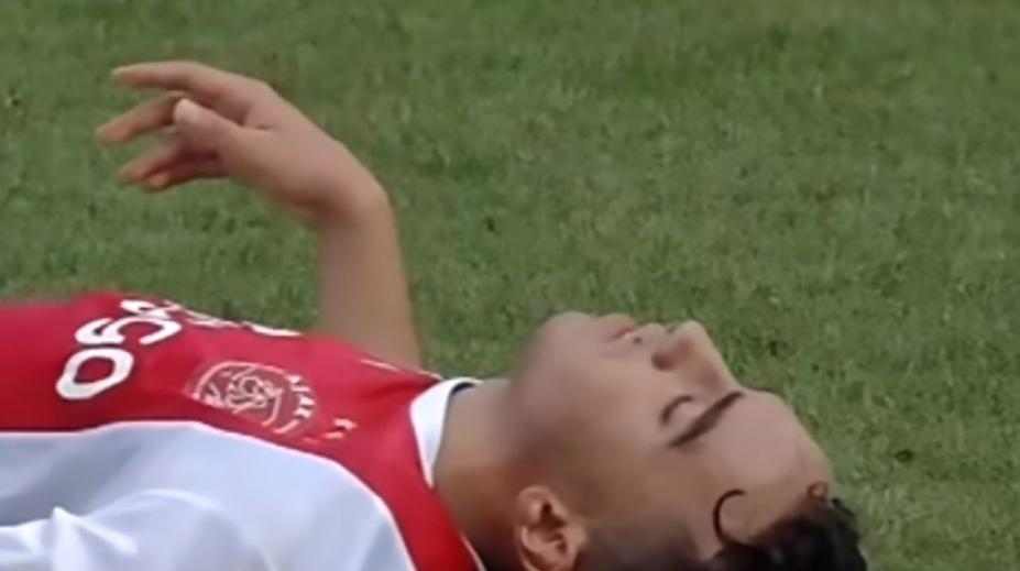 Po roce v kómatu se talent Ajaxu probudil! Poznal nás, říká bratr