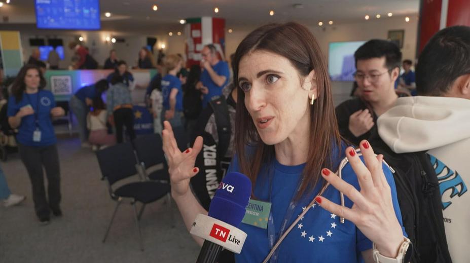 Čeština je pro tlumočníky EU oříšek. Valentina z Itálie prozradila, jaká slova jsou nejtěžší