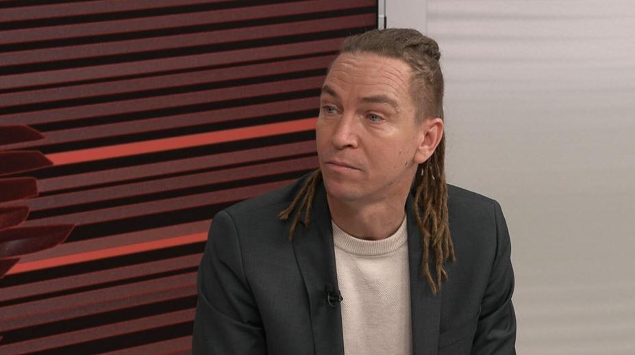 Ivan Bartoš ukázal fotku se synem. Lidé nestačí žasnout