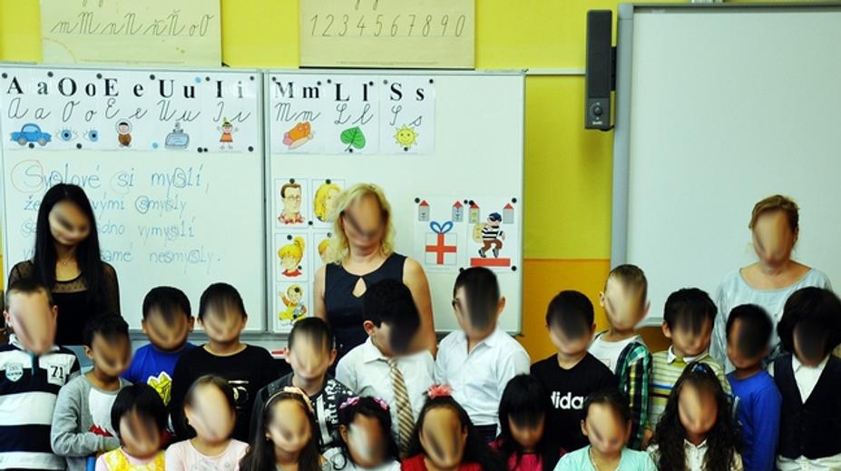 Za komentář k fotce prvňáčků padl trest! Potrestali ženu z Tachova