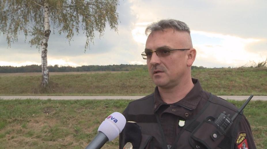 Bývalý strážník se vyhýbal vězení. Přijet si pro něj museli policisté
