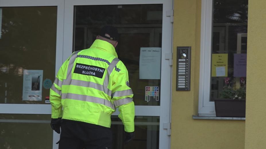 Rudíkov na Třebíčsku zakročí proti vandalům. Hlídat tam bude bezpečnostní agentura
