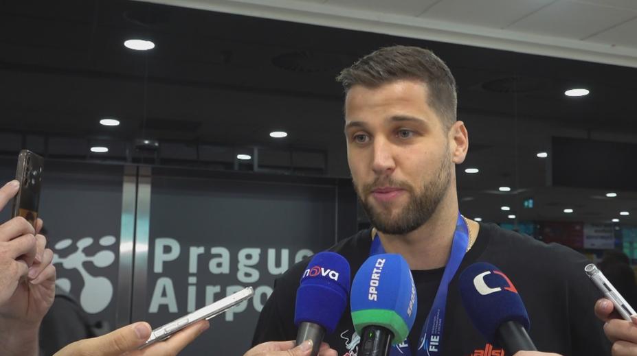 Choupenitch po životním zlatu plakal. Finále si pustil v noci i v letadle