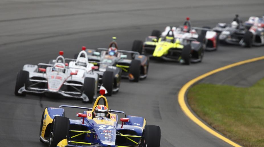 V Poconu dominoval Rossi a zdramatizoval šampionát IndyCar