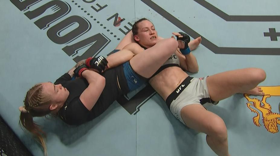 Milionová sázka i gratulace od Rondy Rousey! To byl UFC debut Hansenové
