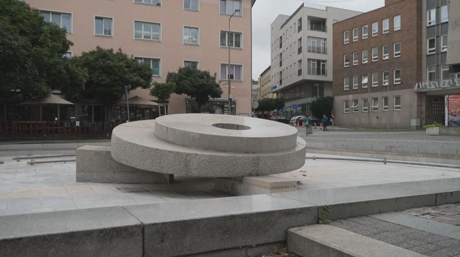 Vodní prvky na náměstí v Ústí budou dále nefunkční. Městu přišel velký nedoplatek