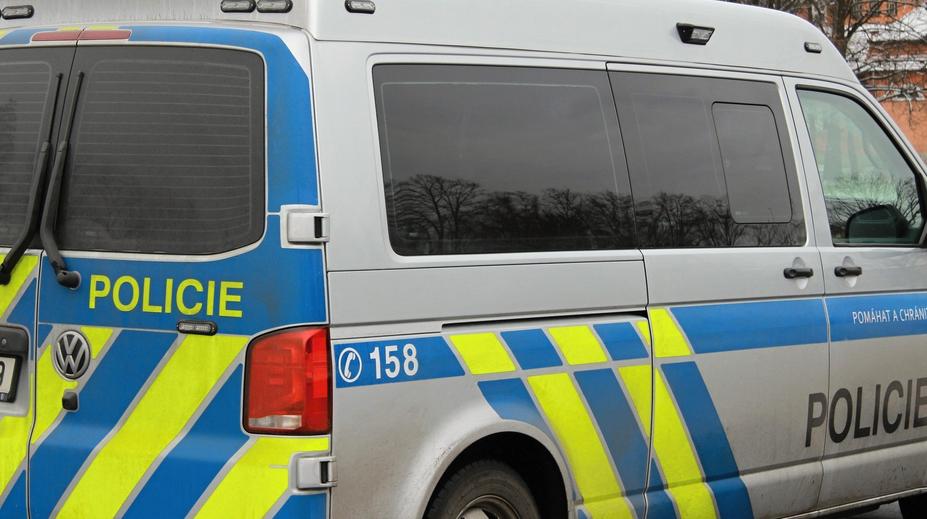 Policie pátrala po seniorovi z České Lípy. Našli ho po dvou dnech vyčerpaného