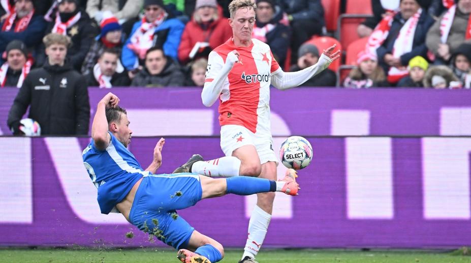 Liga má jistý míč až do roku 2030. A kluby si díky UEFA o dost polepší