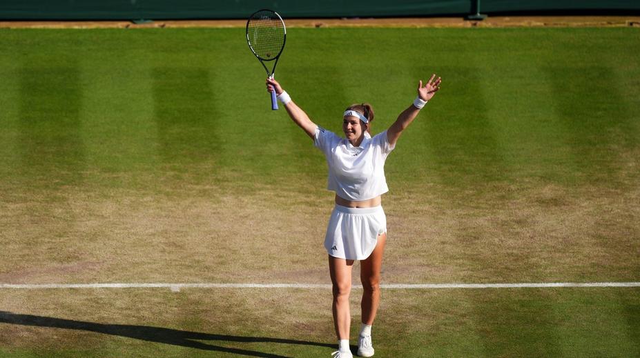 Muchová si zahraje o finále Wimbledonu. Bývalou jedničku zdolala ve dvou setech