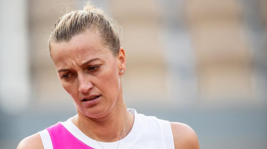 Kvitová si finále French Open nezahraje, vypadla s Keninovou