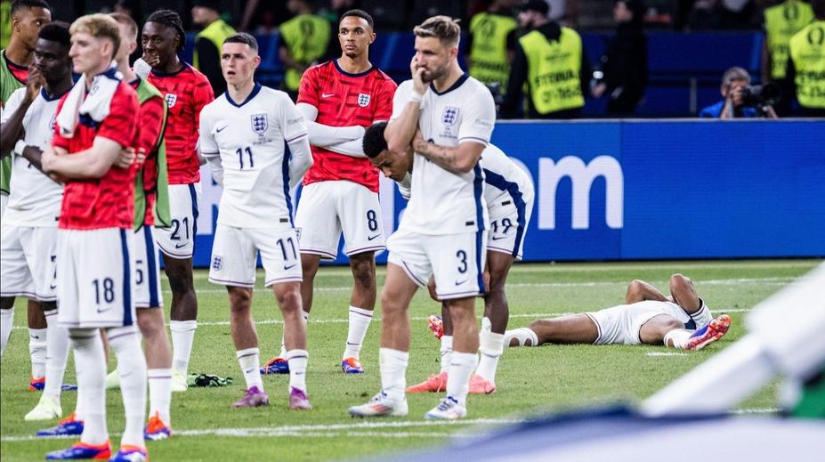 Anglickou reprezentaci v USA okradli. Zloději jim vzali při přesunu vybavení