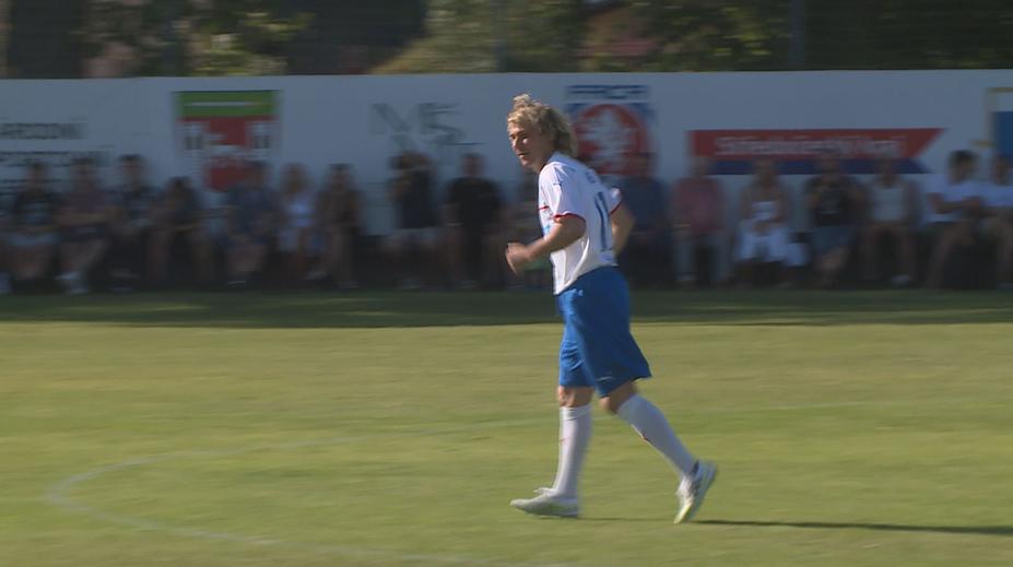 V Psárech se sešly legendy. Loučily se s Pavlem Kukou. Přijel i Nedvěd