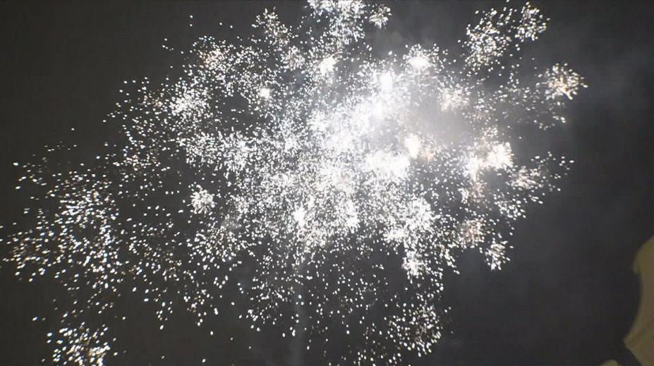 Novoročních ohňostrojů ubývá. Střídají je kulturní akce