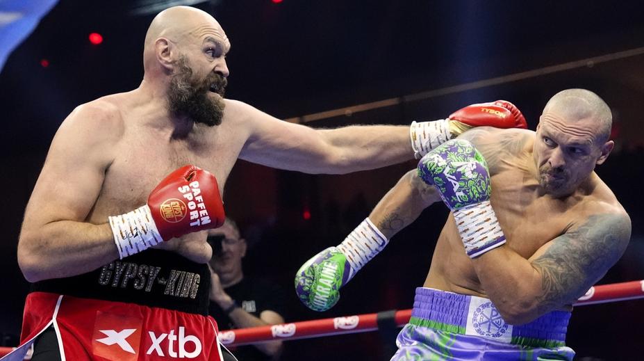 Boxer Fury zesměšnil Usyka. Ze soupeře udělal nafukovací pannu