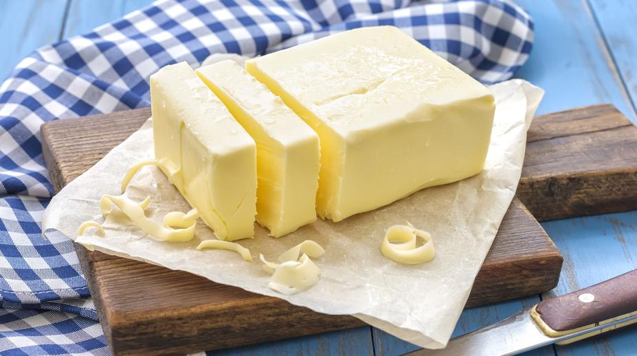 Zákaz podnákupních cen v Česku: Máslo může zdražit o polovinu, varuje Prouza