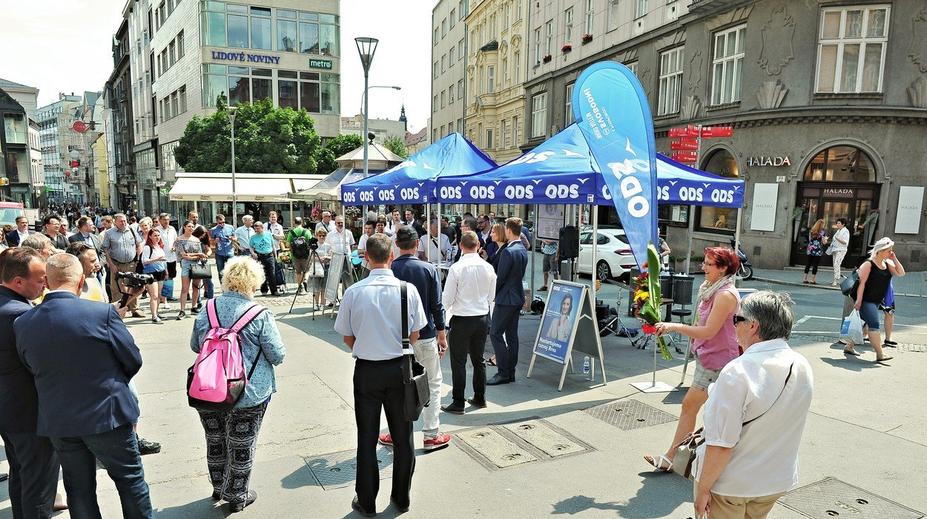 Strany chystají kampaň za miliony. Největší boj bude o Prahu