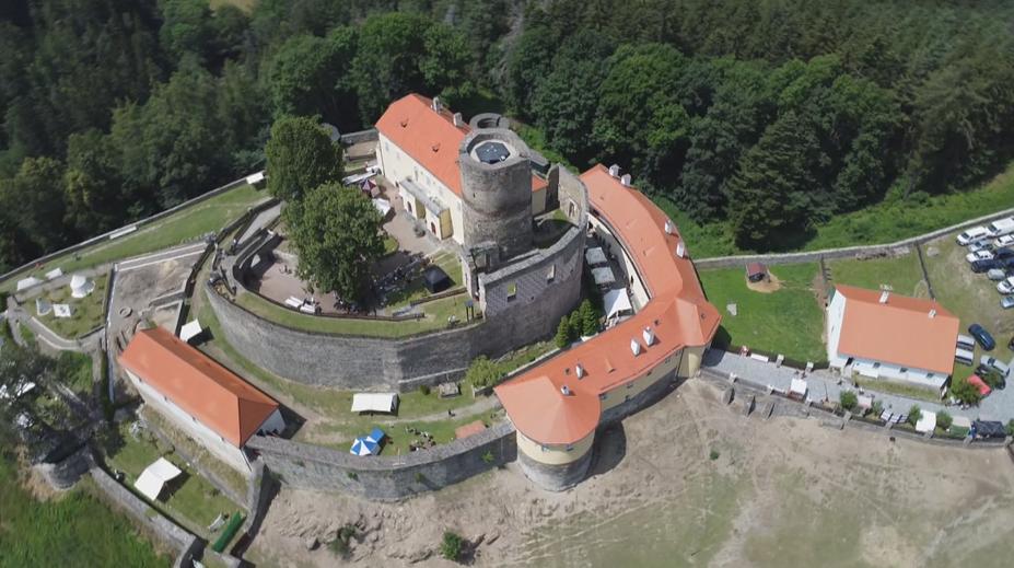 Hrad Svojanov ohrožují praskliny. Památku čeká zásah odborníků