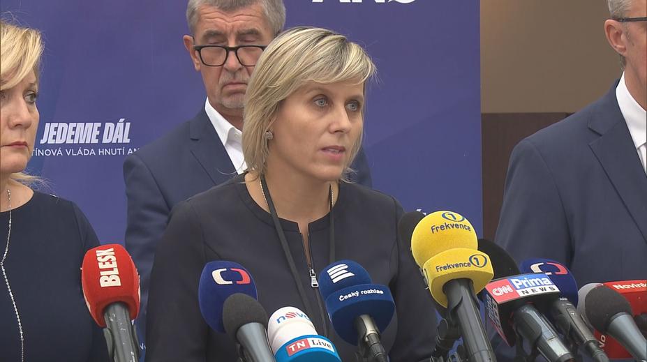 Vildumetzová končí kvůli vazbám na obviněného podnikatele ve vedení Sněmovny