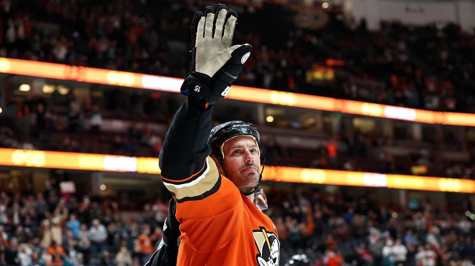 Nejproduktivnější hráč v historii Anaheimu Ducks končí kariéru