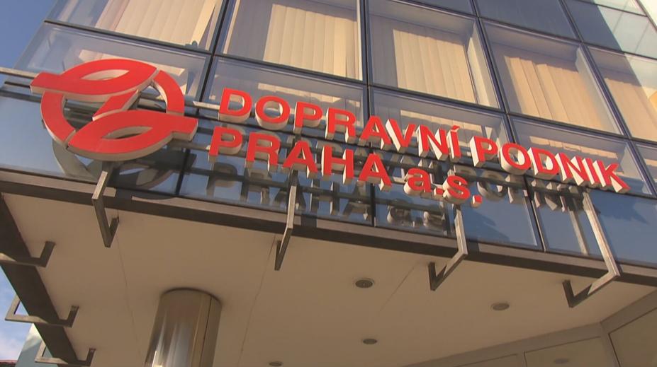 Dozimetr i jízdenky. S pražským dopravním podnikem se pojí i další kauzy