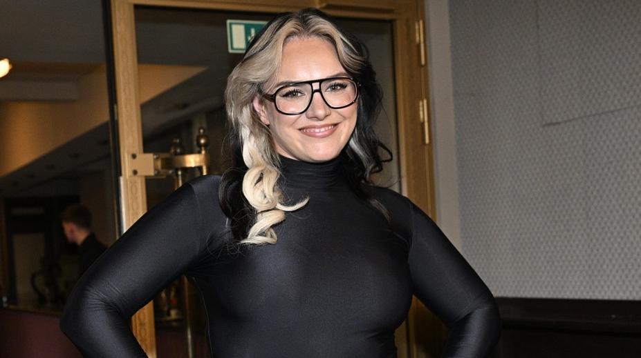 VIDEO: Ewa Farna rozplakala chlapečka. Před koncertem udělala úžasné gesto