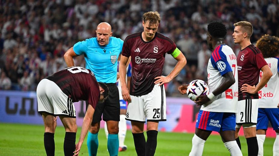 Lyon–Sparta ON-LINE: Letenští neodolali tlaku, Francouzi jdou do dvoubrankového vedení