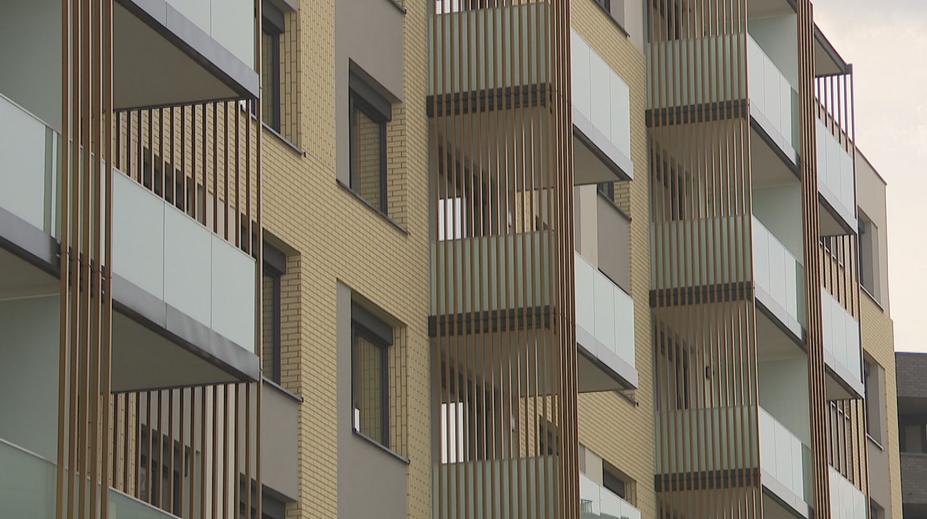 Nový stavební zákon má zlevnit nemovitosti. Developeři mu ale moc nevěří