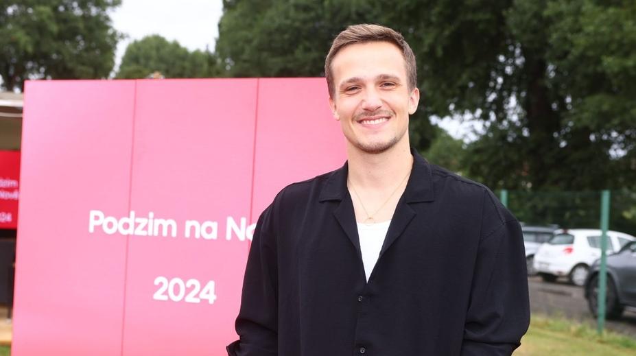 Martin Carev oznámil radostnou novinu. Pochlubil se miminkem v náručí